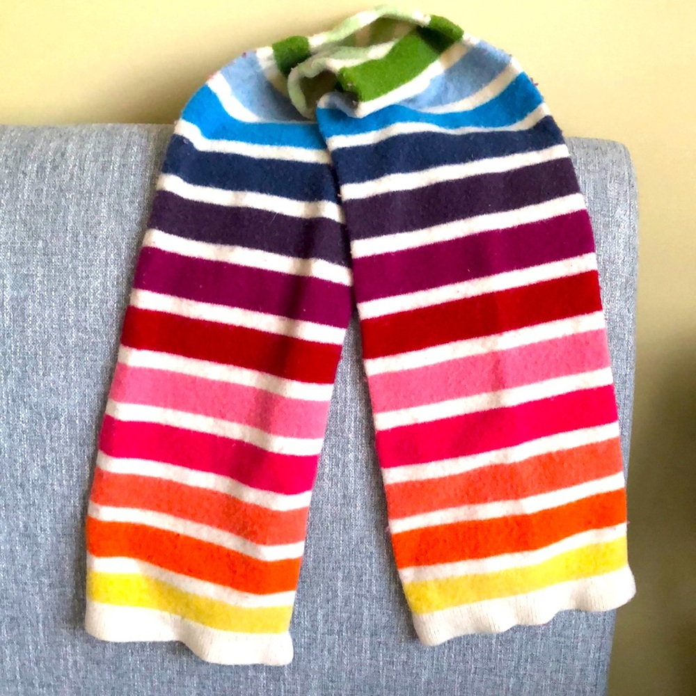 Unisex Vintage GAP Rainbow Scarf!